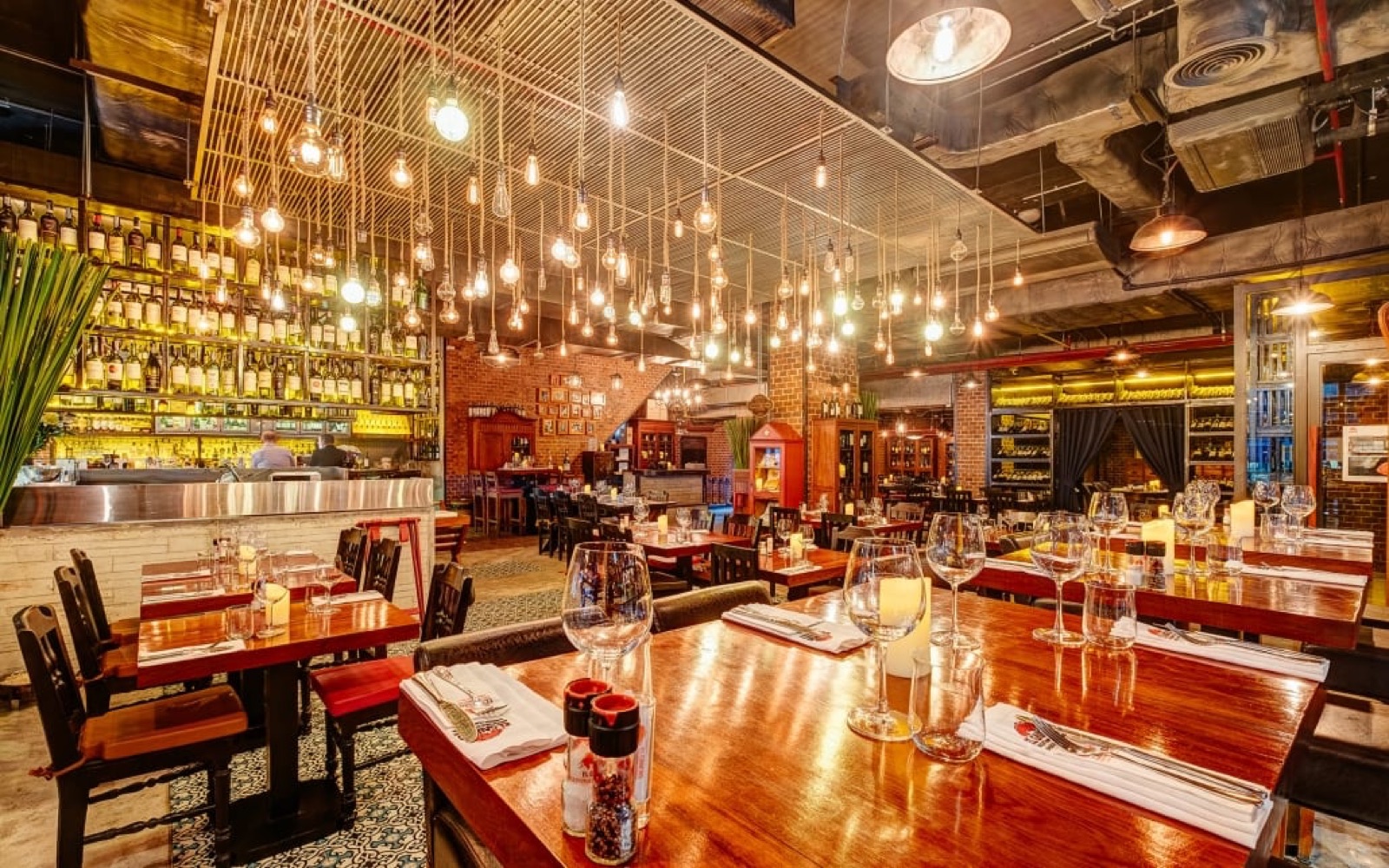 El Gaucho dining room and bar
